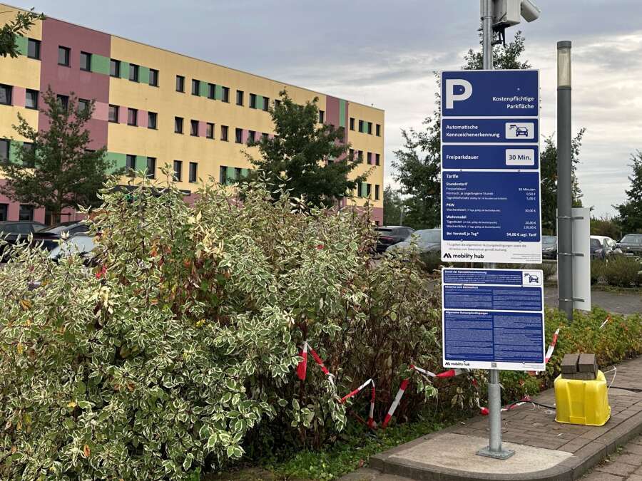 Helios führt Gebührenpflicht ein: Darum ist es mit dem Gratis-Parken bei ...