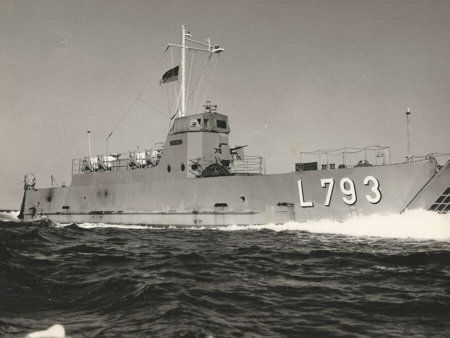 Emden military history: When amphibious vehicles and landing craft crossed ...
