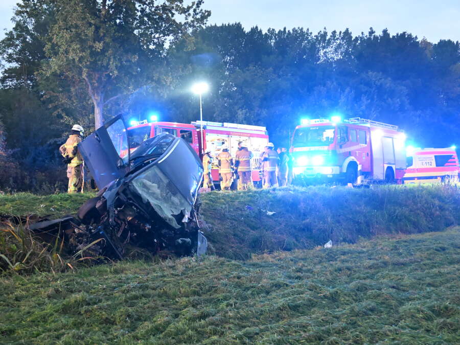 Major operation in the Wesermarsch: Fatal head-on collision on the B 212 ...