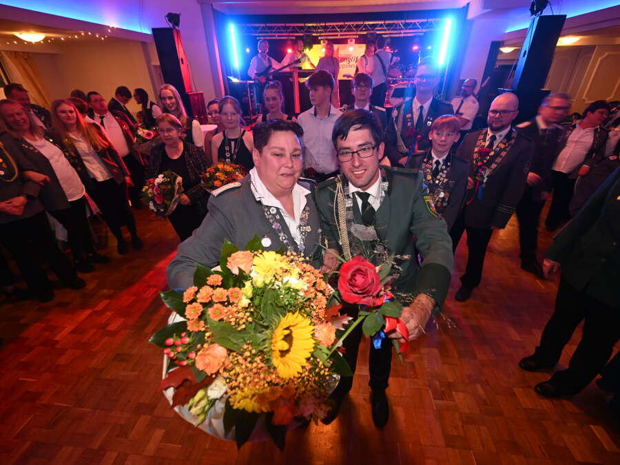 First time at Backenköhler in Stenum: One club, two district kings - | ...