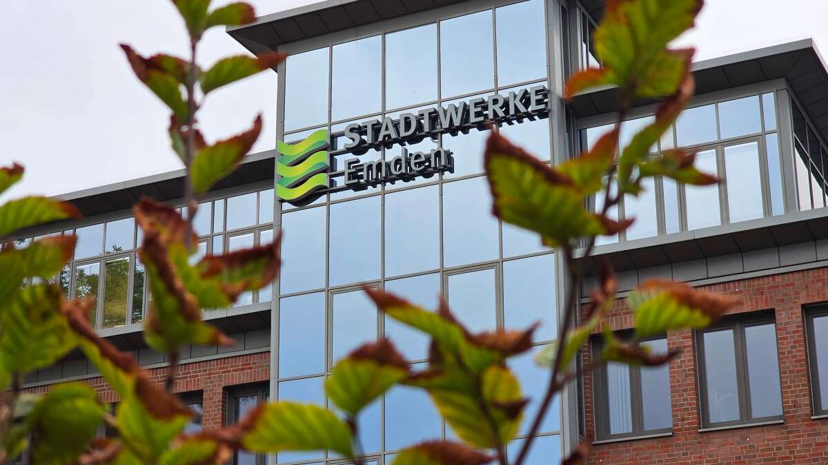 E-Mobilität in Emden: Strom aus dem Bordstein: Darum zögern die Emder ...
